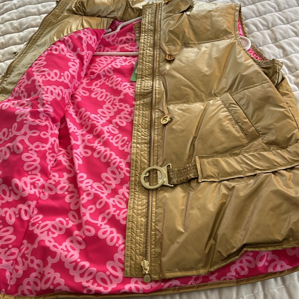 Lilly Pulitzer Sage puffer midi vest in gold. Size Large NWT - Picture 7 of 8